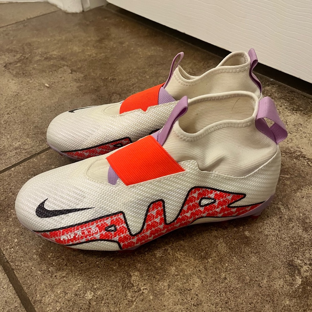 Nike air zoom women’s soccer cleats